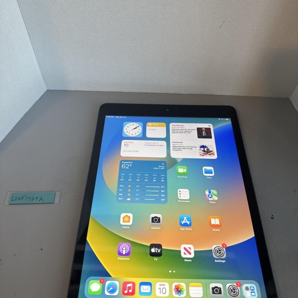 Apple iPad 7th Gen - Wi-Fi, Gray, 128 GB, A2197