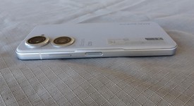 Good
													Asus Zenfone 9 - Unlocked, Silver, 128 GB, 8 GB, U.S., photo 3 of 9