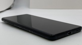 Fair
													OnePlus 8 Pro - Unlocked, Black, 256 GB, 12 GB, IN2025, photo 4 of 7