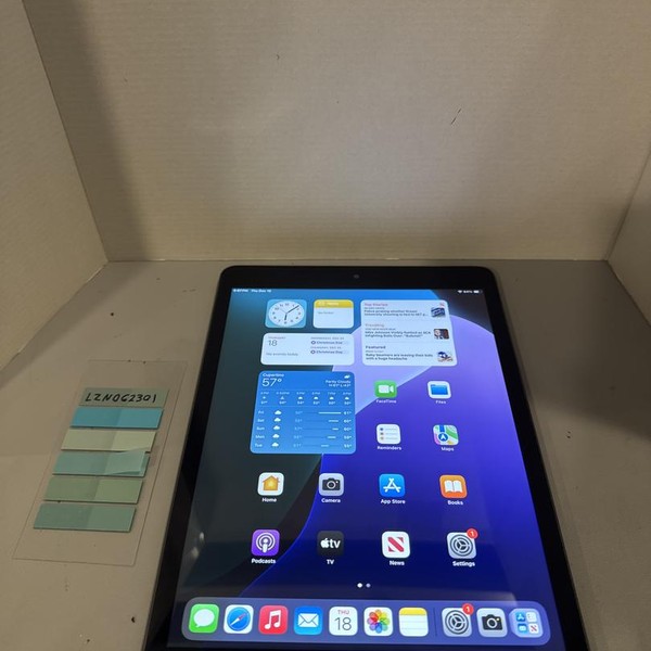 Apple iPad 7th Gen - Wi-Fi, 32 GB, Gray, A2197