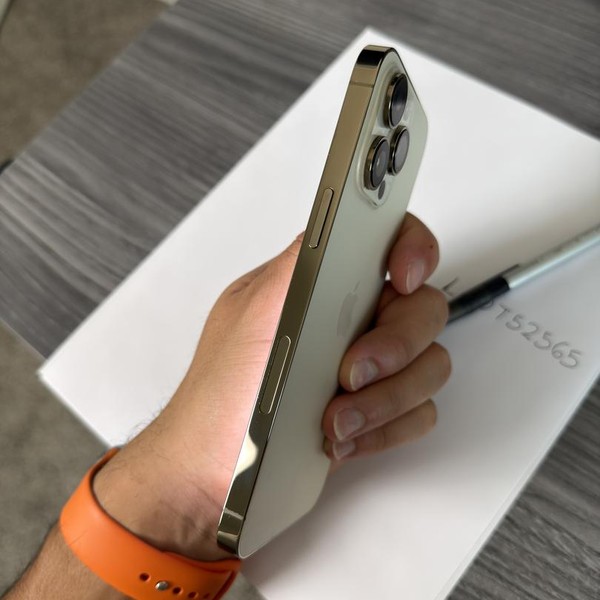 Apple iPhone 14 Pro Max - Unlocked, 1 TB, Gold, A2651