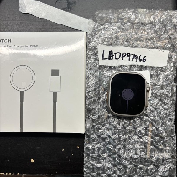 Apple Watch Ultra 49mm - Unlocked, Titanium, A2622
