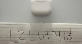 Used
													Apple AirPods 4th Gen - Active Noise Cancellation, photo 1 of 5