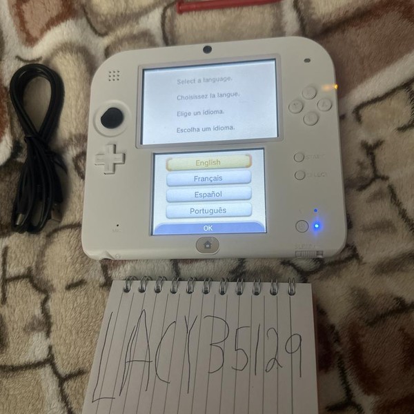 Nintendo 2DS - 1 GB, White & Pink