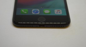 Good
													Apple iPhone 7 Plus - Unlocked, Black, 256 GB, A1661, photo 4 of 11