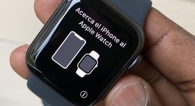 Mint
													Apple Watch Series 5 40mm - Unlocked, Gray, A2094 Cellular, Aluminum, photo 2 of 12
