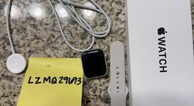 Mint
													Apple Watch SE 2nd Gen 40mm - Silver, A2722 - GPS, Aluminum, photo 3 of 7