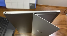 Mint
													Microsoft Surface Pro 5 (2017) - Wi-Fi, Silver, 128 GB, 4 GB, photo 5 of 10