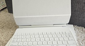 Used
													Apple Magic Keyboard Folio - White, photo 4 of 5