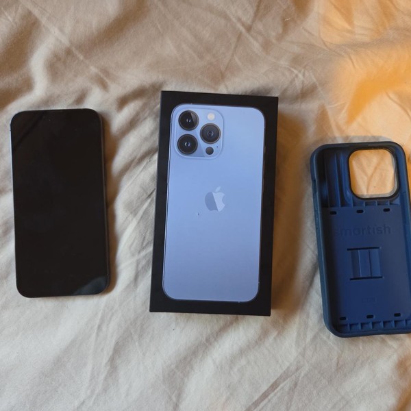 Apple iPhone 13 Pro - Unlocked, 128 GB, Sierra Blue, A2483