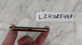 Good
													Apple iPhone Xs Max - Unlocked, Gold, 256 GB, A1921, photo 4 of 9