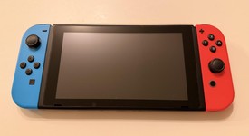 Good
													Nintendo Switch - Red & Blue, 32 GB, photo 3 of 9