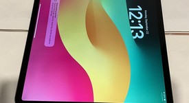 Good
													Apple iPad Pro 12.9" 4th Gen 2020 - Unlocked, Gray, 256 GB, A2069, photo 2 of 4