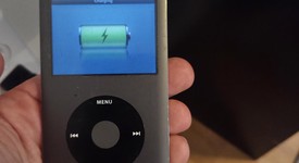 Good
													Apple iPod Classic 7th Gen 2009 - Black, 160 GB, photo 1 of 3