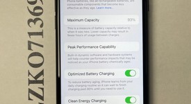 Good
													Apple iPhone SE 3rd Gen 2022 - Unlocked, Midnight, 64 GB, A2595, photo 2 of 9