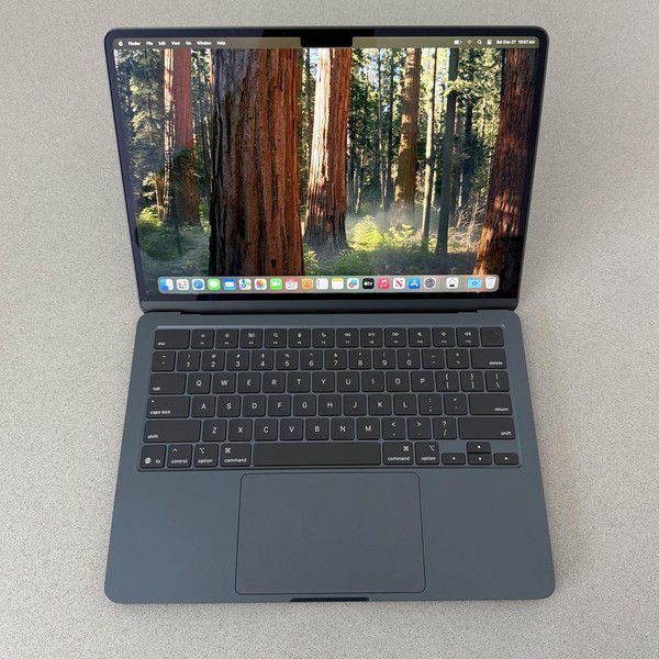 MacBook Air 2025 (M4) - 13 inch - 256 GB, Midnight, 16 GB, Apple M4