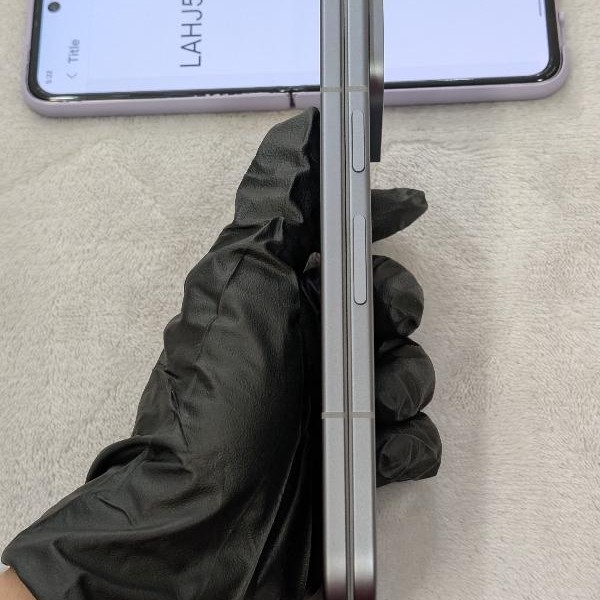 Google Pixel 10 Pro Fold - Unlocked, 256 GB, Moonstone, GU0NP