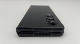 Fair
													Samsung Galaxy Z Fold3 5G - AT&T, Black, 256 GB, 12 GB, SM-F926U, photo 3 of 9