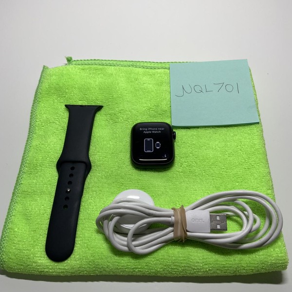 Apple Watch Series 8 45mm - Midnight, A2771 - GPS, Aluminum