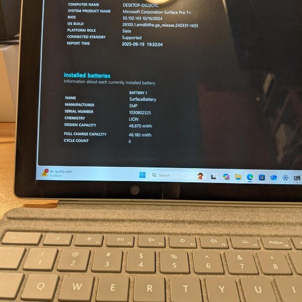 Microsoft Surface Pro 7 Plus - 128 GB, Platinum, 8 GB, Intel Core i3, Wi-Fi