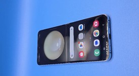 Mint
													Samsung Galaxy Z Flip5 - Unlocked, Cream, 512 GB, 8 GB, SM-F731U1, photo 3 of 9