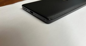 Mint
													Motorola Edge Plus (2023) - Unlocked, Black, 512 GB, 8 GB, photo 5 of 6