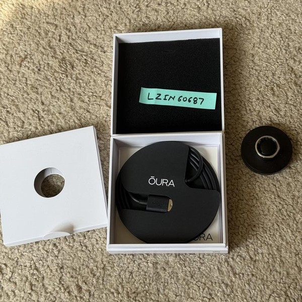 Oura Ring Gen 3 - Silver, Size 6, Heritage