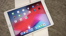 Mint
													Apple iPad 7th Gen - Unlocked, Gold, 32 GB, A2200, photo 1 of 10