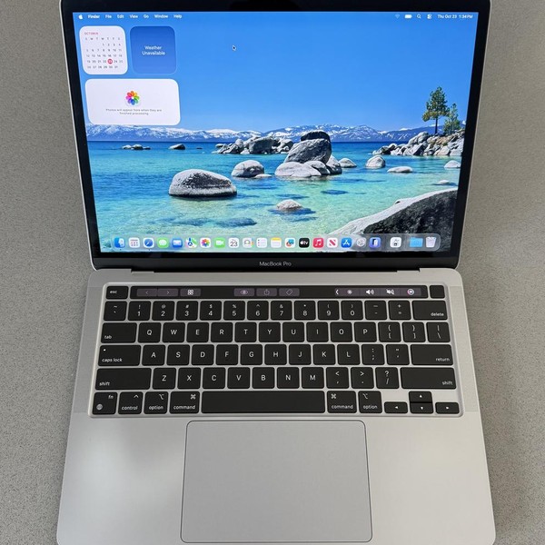 MacBook Pro 2020 - 13 inch - 256 GB, Gray, 8 GB, Apple M1
