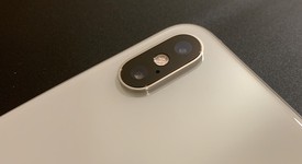 Mint
													Apple iPhone Xs Max - Verizon, Silver, 64 GB, A1921, photo 2 of 6