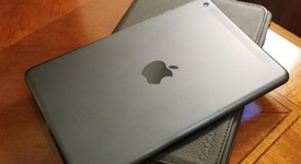 Mint
													Apple iPad Mini - AT&T, Black, 16 GB, photo 2 of 5