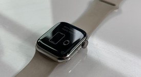 Good
													Apple Watch Series 7 41mm - Unlocked, Silver, A2475 - Cellular, Stainless, photo 4 of 7