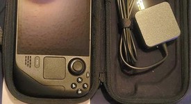 Mint
													Steam Deck - AMD, Black, 64 GB, 16 GB, photo 2 of 5