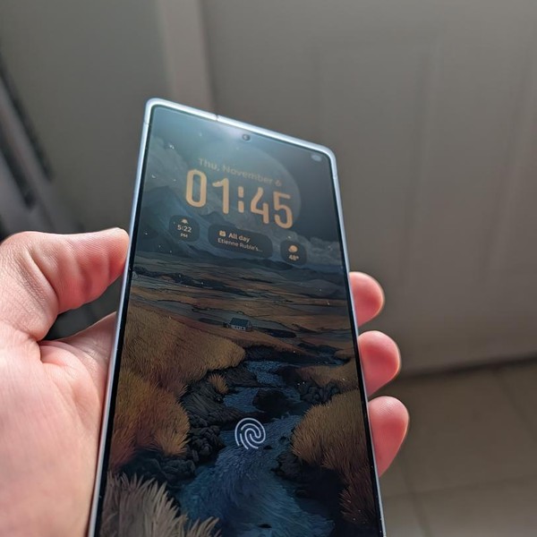 Samsung Galaxy S25 Ultra - Unlocked, 256 GB, Silverblue, 12 GB, SM-S938U1