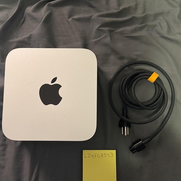 Mac Studio 2022 - 1 TB, 64 GB, Apple M1 Max, 32 Core GPU