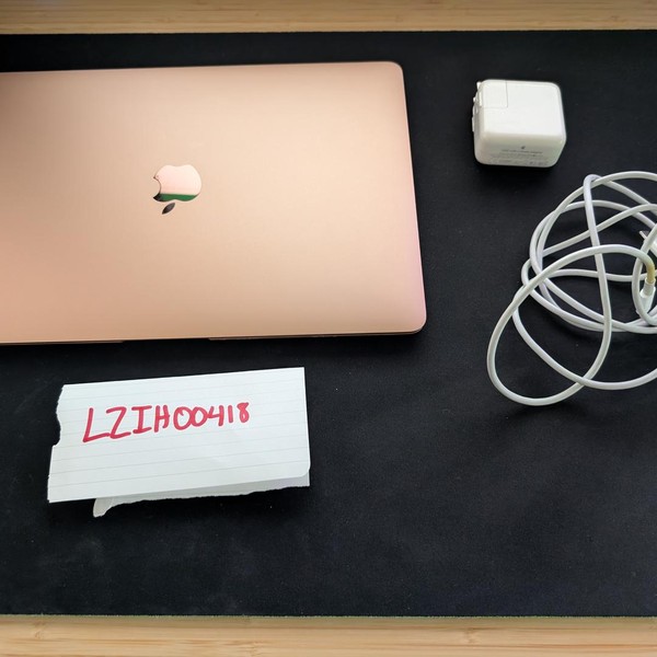 MacBook Air 2018 - 13 inch - 128 GB, Gold, 8 GB, Intel Core i5