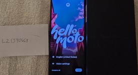 Mint
													Motorola Razr Ultra (2025) - Unlocked, PANTONE Rio Red, 1 TB, 16 GB, photo 2 of 10
