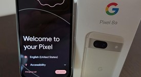 Good
													Google Pixel 8a - Unlocked, Porcelain, 128 GB, 8 GB, GKV4X, Sub-6 5G, photo 1 of 11
