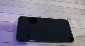 Good
													Apple iPhone Xs - Unlocked, Gray, 256 GB, A1920, photo 2 of 5