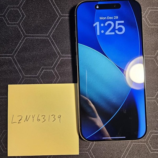 Apple iPhone 16 Pro - Unlocked, 256 GB, Natural, A3083