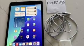 Good
													Apple iPad 8th Gen - Wi-Fi, Gray, 32 GB, A2270, photo 1 of 5