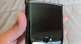 Good
													Motorola Razr 2 5G - AT&T, Graphite, 256 GB, 8 GB, photo 3 of 16