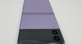 Mint
													Samsung Galaxy Z Flip3 5G - Unlocked Non-US, Lavender, 256 GB, 8 GB, SM-F711N, photo 2 of 8