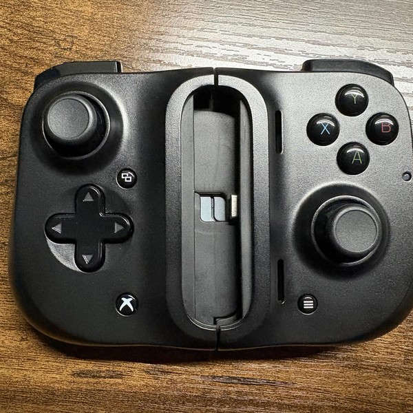 Razer Kishi Mobile Game Controller for Android (Xbox)