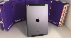 Mint
													Apple iPad 7th Gen - Unlocked, Gray, 32 GB, A2200, photo 1 of 6