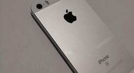 Mint
													Apple iPhone SE 1st Gen 2016 - Simple Mobile, Silver, 32 GB, A1662, photo 3 of 5
