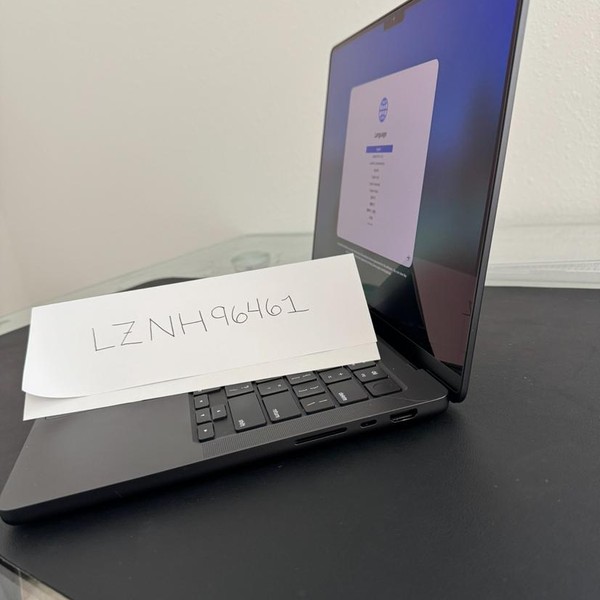 MacBook Pro Late 2023 (M3) - 14 inch - 512 GB, Black, 18 GB, Apple M3 Pro 11-core, 14-core GPU