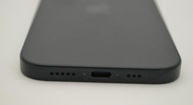 Mint
													Apple iPhone 16 - Unlocked, Black, 128 GB, A3081, photo 4 of 11