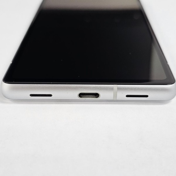 Google Pixel 7a - Unlocked, 128 GB, Snow, 8 GB, GWKK3