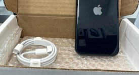 Mint
													Apple iPhone SE 3rd Gen 2022 - Unlocked, Midnight, 64 GB, A2595, photo 2 of 7